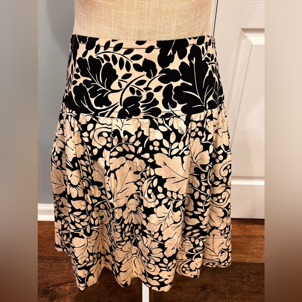 Nougat London Box Pleat Floral Skirt